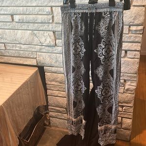 Cynthia Rowley black and cream flowered pants